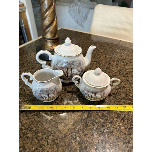 Vintage Avon tea set - Picture 6 of 8